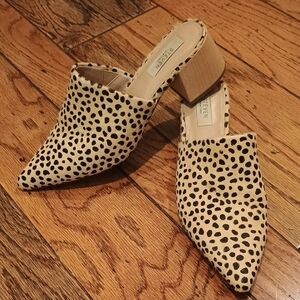 Steve By Steve Madden Cheeta Print Cow Hair Mules Women's Size 10